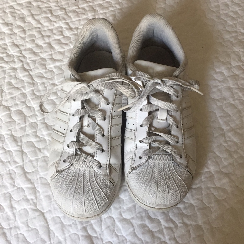 All-White Adidas Superstars Sz. 6